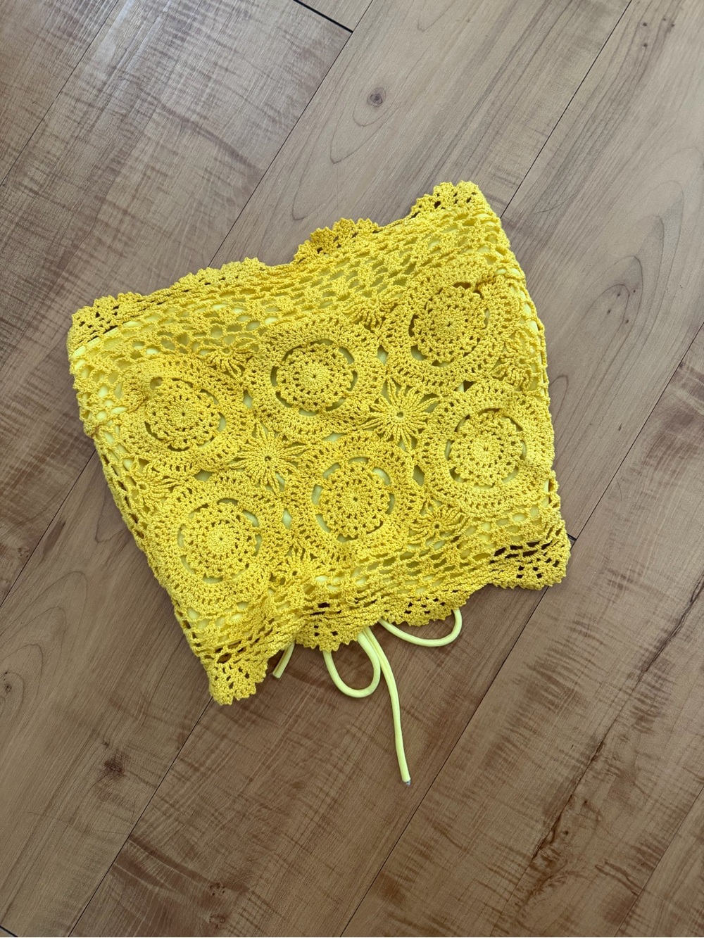 Vintage Y2K Sunny Yellow Handmade Crochet Backless Tie Back Tube Top